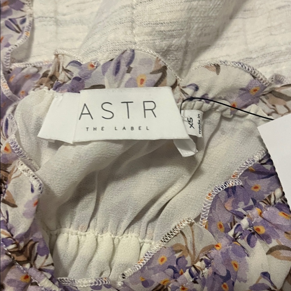 ASTR Floral Patterned Garment - Picture 3 of 5